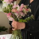 感性を育てる「花育」の講座の風景