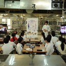 料理を趣味から職へ、レストランで通用する思考と技術の講座の風景