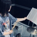 初めてでも必ず叩けるドラムレッスンの講座の風景