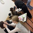 キラキラを楽しむ♡耳つぼ＆ボディージュエリー入門の講座の風景