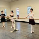 身体と向き合う大人のバレエの講座の風景