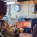 七宝焼の工房アンクル・ゼットの開催する講座の風景