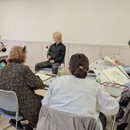 人物スケッチ会・飾れるフラワーデッサン教室　主催の講座の風景