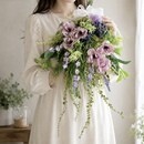 フラワーアレンジ初めての方、ご経験者も楽しめます♪の講座の風景