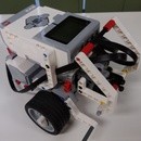 大人のためのロボット教室の講座の風景