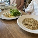 がんばらない薬膳で季節の不調を整える講師の講座の風景