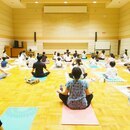いくつになっても続けられる「バレエヨガ」の講座の風景