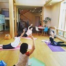 いくつになっても続けられる「バレエヨガ」の講座の風景
