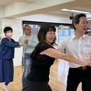 50代60代から70代、初心者にやさしい社交ダンスの講座の風景
