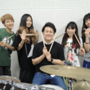 力みは練習不足じゃない。音が変わるドラムレッスンの講座の風景