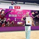 強制柔軟、椅子開脚などのサポートの講座の風景