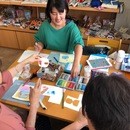 パステルアートで癒されようの講座の風景