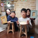 DIYアドバイザーが教える　DIY木工教室の講座の風景