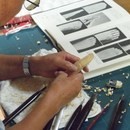 ”彫刻経験ゼロ”でも大丈夫。仏像を彫ってみよう！の講座の風景