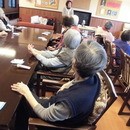 ガーデン・カフェで学ぶ、楽しい五感トレーニングの講座の風景