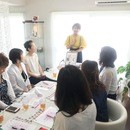 大人のバストの悩みを解消するセルフケア講座の講座の風景