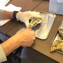 実は簡単！！生牡蠣のスマートな開け方！！の講座の風景