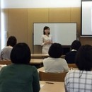 女性の品格と人格を磨く！おもてなしスクール英華の講座の風景