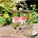 本物のお花・ビーズ・ワイヤーで作るアクセサリーの講座の風景