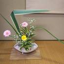 ご自宅の飾りたい場所に合わせて花レッスンをしますの講座の風景