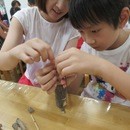 もくもく楽舎の木工＆工作教室の講座の風景