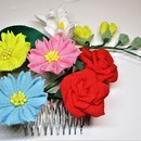 初心者歓迎‼　つまみ細工の講座の風景