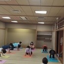 生着密着型のレッスン！エンジョイヨガ♪の講座の風景