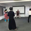 踊るヨガ～あなたの顔と体と心に綺麗が巡るインド舞踊の講座の風景