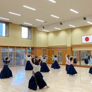 女性だけの楽しい剣舞殺陣教室 の講座の風景