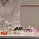 食品、日用品の裏ラベルを見て選べる人になろう！の講座の風景