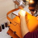 ComfortSwing革製品製作教室の講座の風景