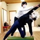 肩こり・腰痛などの不調撃退！姿勢と動きのピラティスの講座の風景