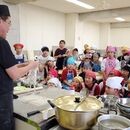 一般社団法人沖縄そば発展継承の会の開催する講座の風景