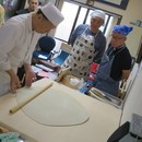 私にもできる美味しい！　手打ちそば体験の講座の風景