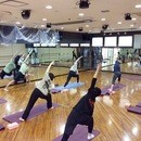  「呼吸を変えれば人生が変わる」ヨガ講師の講座の風景
