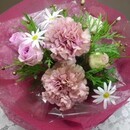 暮らしを彩るお花の教室〈ライフブルーム〉の講座の風景