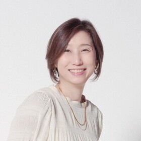 くさざき ひろこ ｜香り・色・書くことを通じて五感を整え、自分を見つめなおすのプロフィール写真