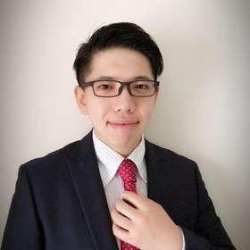 マーケティングコピーライター 岡部龍司のプロフィール写真