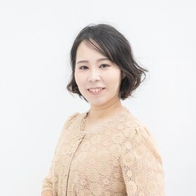 肥塚 絢子のプロフィール写真