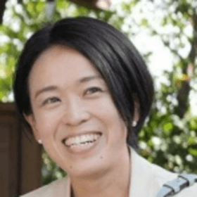 育児中でも伸びる英語を教える3児のママ英語コーチ やん千春のプロフィール写真