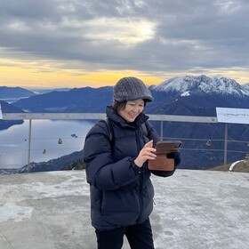 Mrs. Blue　先生 （ミセス　ブルー）のプロフィール写真